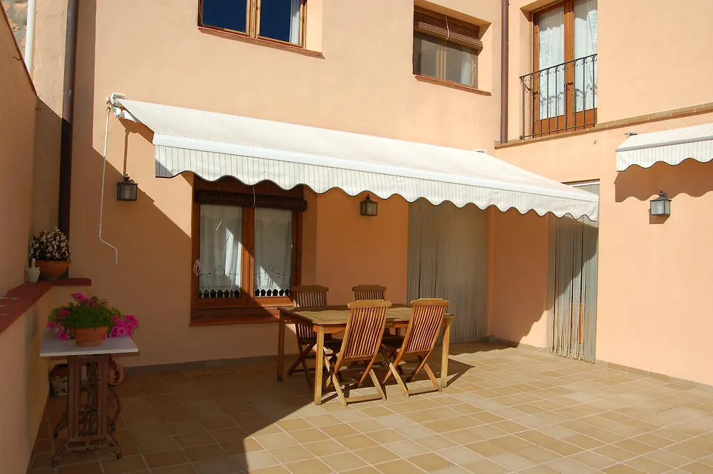Country house Cal Pastor Guest House La Pobla de Cervoles